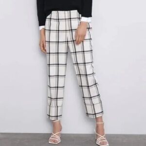 LIKE NEW • Zara • Plaid Trousers •